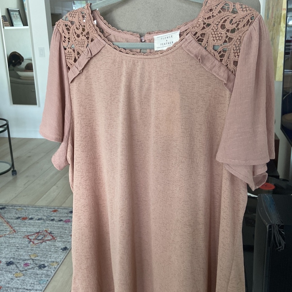 Flower &Feather Blouse size 2XL